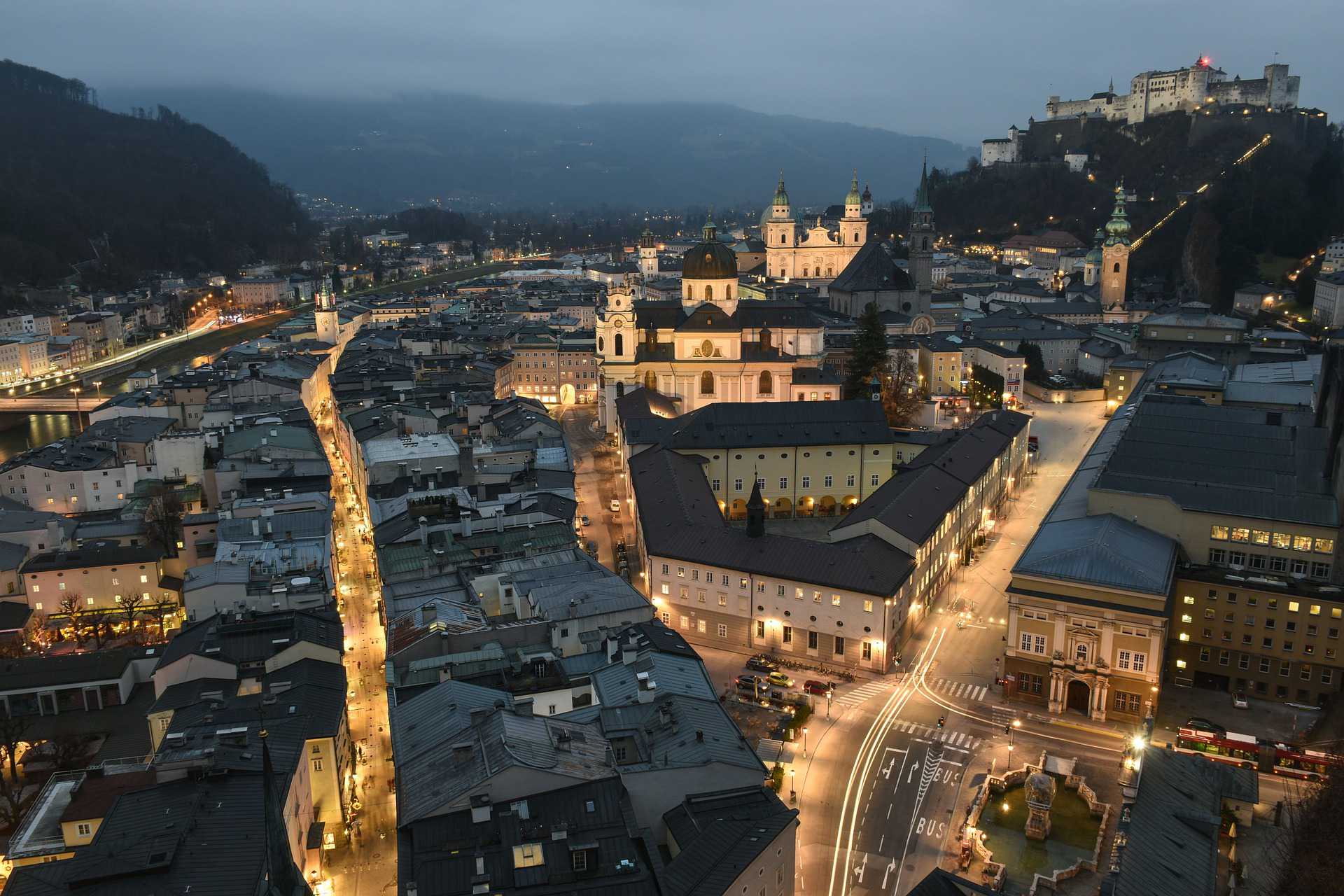 Ansicht Salzburg bei Nacht 